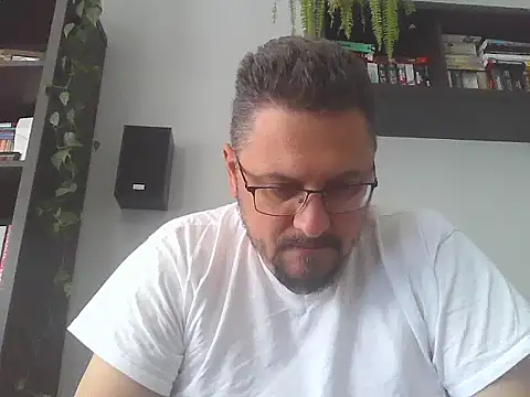 19cmSlave online show from May 26, 2026, 9:29 am
