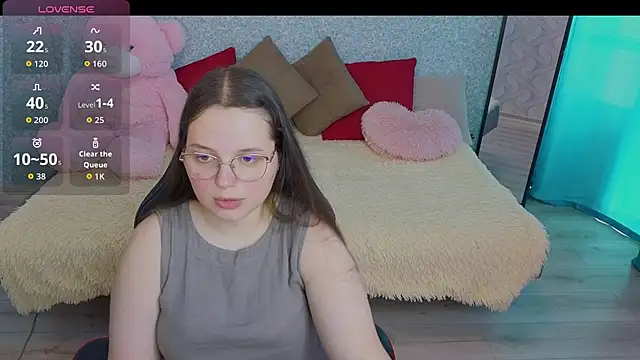 Snapshot of SofiDreamm chatting on June 23, 2026, 2:37 pm SofiDreamm online show from June 23, 2026, 2:37 pm