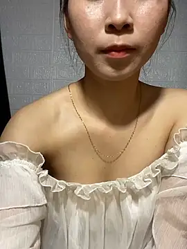 -Tini- online show from March 30, 2026, 3:57 pm