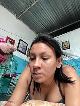 Snapshot of karo_cute chatting on July 23, 2026, 6:26 pm karo cute online show from July 23, 2026, 6:26 pm
