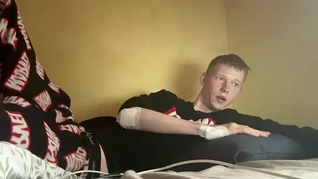 Snapshot of dreamy_devi1 chatting on April 9, 2026, 5:19 pm dreamy devi1 online show from April 9, 2026, 5:19 pm