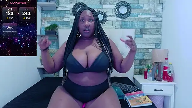Skylernaomi online show from June 6, 2026, 2:11 pm
