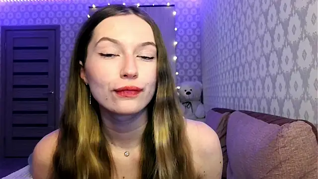sexyamelia meow online show from May 4, 2026, 9:06 pm
