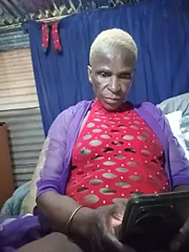 Snapshot of Naughtygrany chatting on July 18, 2026, 6:05 pm Naughtygrany online show from July 18, 2026, 6:05 pm