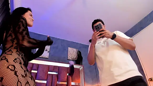 Snapshot of Grupo_chantelle_ chatting on April 4, 2026, 7:09 pm Grupo chantelle online show from April 4, 2026, 7:09 pm