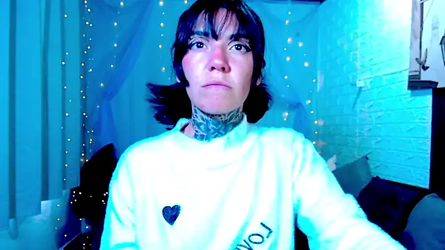 Snapshot of LannieGonzales chatting on March 31, 2026, 8:00 pm LannieGonzales online show from March 31, 2026, 8:00 pm