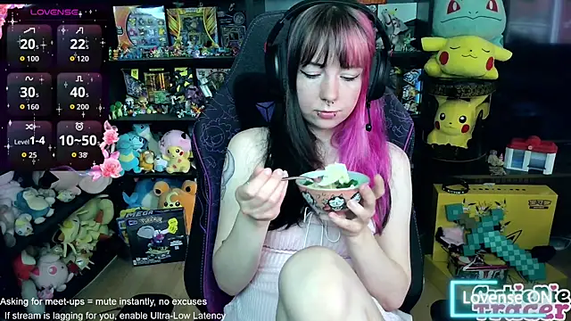 CutieTracer online show from June 4, 2026, 11:48 am