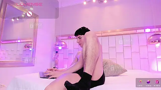 Snapshot of Taylor_Brooks chatting on March 31, 2026, 11:18 pm Taylor Brooks online show from March 31, 2026, 11:18 pm