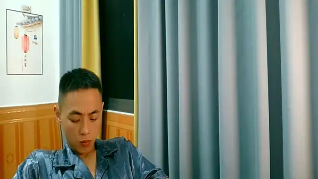 Snapshot of davidboys chatting on June 25, 2026, 4:45 pm davidboys online show from June 25, 2026, 4:45 pm