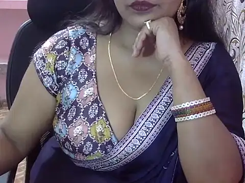 Rubi 012 online show from April 12, 2026, 11:24 am