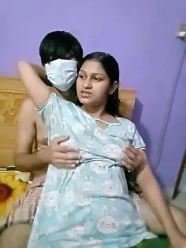 Jerin Couple61 online show from June 4, 2026, 9:47 am