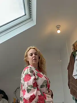 Snapshot of Ruby_secrets chatting on March 31, 2026, 10:28 am Ruby secrets online show from March 31, 2026, 10:28 am