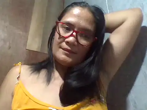 PinayZaira online show from May 23, 2026, 10:14 am