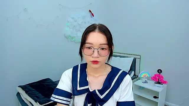 syuri sun online show from June 3, 2026, 1:45 pm