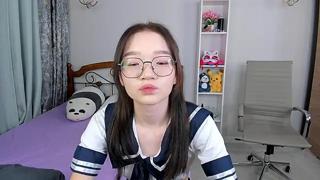 Snapshot of syuri_sun chatting on June 25, 2026, 4:34 pm syuri sun online show from June 25, 2026, 4:34 pm