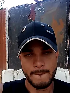 Nicolas Moncadas online show from May 4, 2026, 8:00 pm