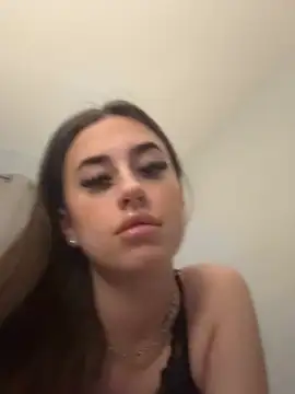 Chloewhiteex online show from May 2, 2026, 8:25 pm