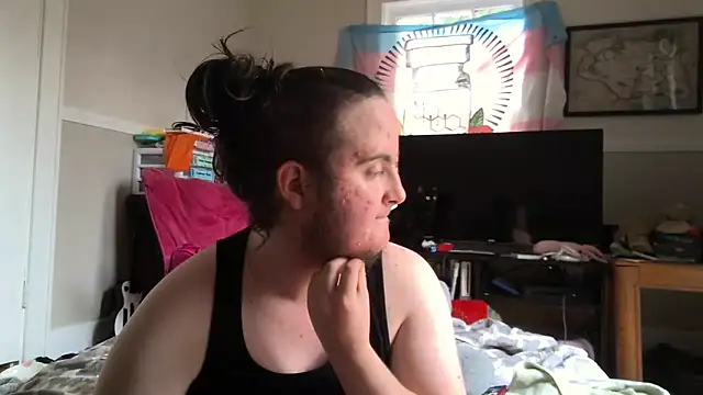knottyn3bulara online show from June 3, 2026, 4:44 pm