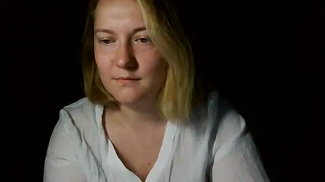 Snapshot of TinaKittyX chatting on May 30, 2026, 9:53 pm TinaKittyX online show from May 30, 2026, 9:53 pm