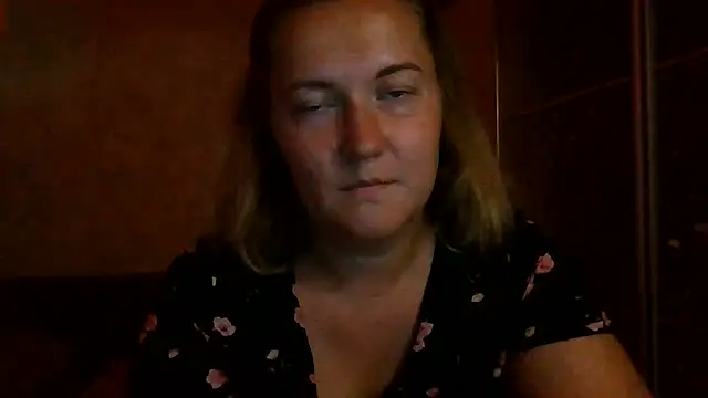 TinaKittyX online show from August 8, 2026, 7:32 pm