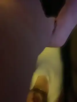 HotTemptation  online show from April 10, 2026, 6:48 pm