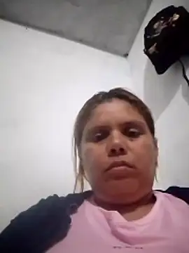Zafiro MD online show from May 28, 2026, 11:43 pm
