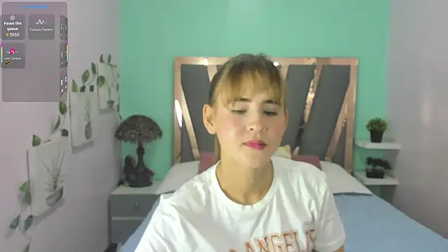 Alina Valmont online show from May 24, 2026, 2:28 pm