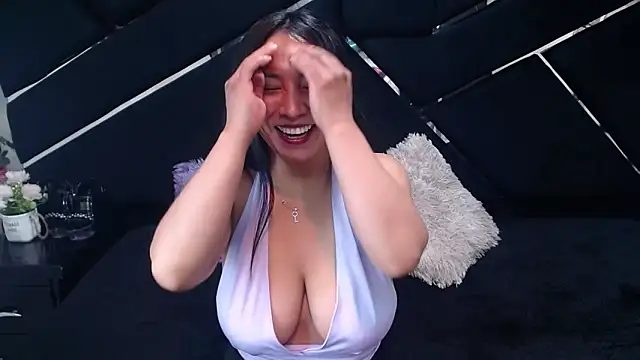 SalmaSantos  online show from May 29, 2026, 2:28 am