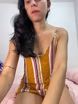 Snapshot of EmilyBrown01 chatting on May 5, 2026, 3:53 am EmilyBrown01 online show from May 5, 2026, 3:53 am