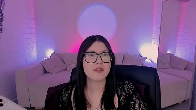 Snapshot of JennyGibson chatting on April 9, 2026, 6:19 am JennyGibson online show from April 9, 2026, 6:19 am