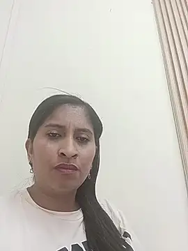 SofiaMendez1  online show from July 11, 2026, 5:35 pm