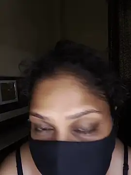 SluttySonam online show from June 12, 2026, 12:36 pm