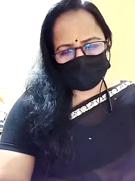 monisha cam online show from April 18, 2026, 4:42 pm