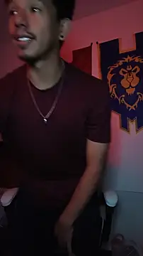 Snapshot of Gabuxo69 chatting on April 6, 2026, 2:29 am Gabuxo69 online show from April 6, 2026, 2:29 am