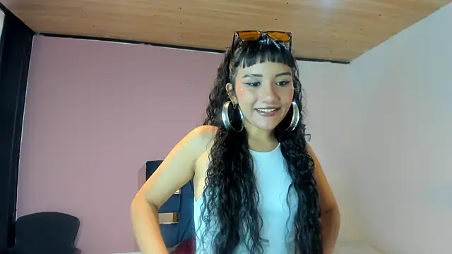 Snapshot of Hanna_Clark__ chatting on July 18, 2026, 4:37 pm Hanna Clark online show from July 18, 2026, 4:37 pm