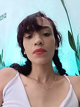 Snapshot of Alexa_fox669 chatting on June 17, 2026, 1:10 pm Alexa fox669 online show from June 17, 2026, 1:10 pm