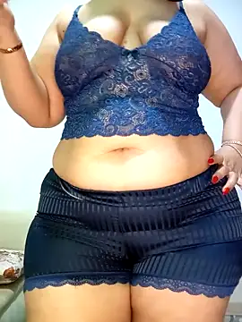 Snapshot of Sexy_yassimna chatting on May 11, 2026, 12:28 pm Sexy yassimna online show from May 11, 2026, 12:28 pm