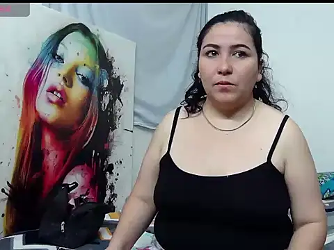 ZoeThorner online show from April 23, 2026, 11:38 am