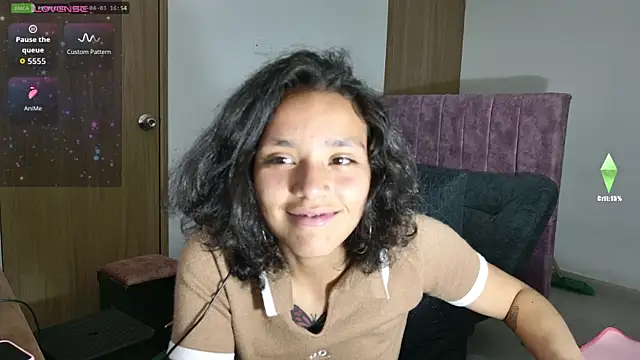 Snapshot of Malika_x_noor chatting on April 3, 2026, 9:54 pm Malika x noor online show from April 3, 2026, 9:54 pm