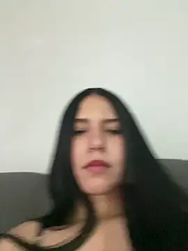 IsabelaRivers online show from June 3, 2026, 4:02 am