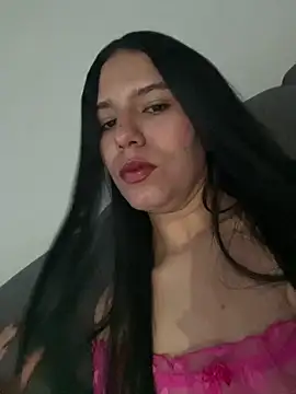 IsabelaRivers online show from May 9, 2026, 3:43 am