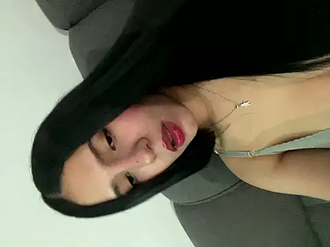 IsabelaRivers online show from May 23, 2026, 5:50 am