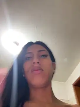 luna duque online show from June 4, 2026, 12:32 pm