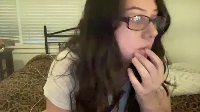 Snapshot of ariaxm00n chatting on July 20, 2026, 2:41 am ariaxm00n online show from July 20, 2026, 2:41 am