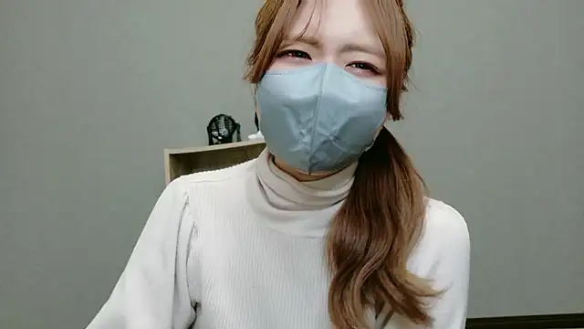 Snapshot of YUA_0425 chatting on May 5, 2026, 6:00 pm YUA 0425 online show from May 5, 2026, 6:00 pm