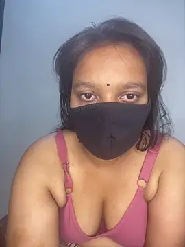 Snapshot of Monika_6999 chatting on May 2, 2026, 6:57 pm Monika 6999 online show from May 2, 2026, 6:57 pm