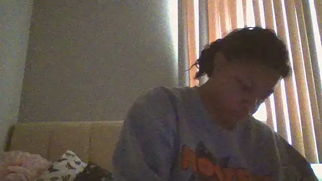 Snapshot of madzbailey chatting on July 20, 2026, 11:45 am madzbailey online show from July 20, 2026, 11:45 am