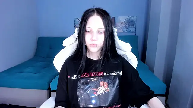 SugarBunny18 online show from July 16, 2026, 5:26 am