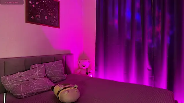 Snapshot of Polly_Candy chatting on April 5, 2026, 4:02 pm Polly Candy online show from April 5, 2026, 4:02 pm