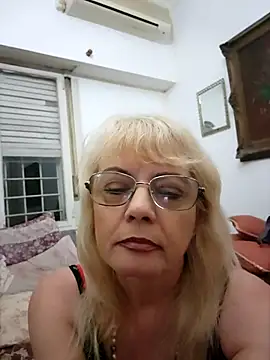 MatureElegantWidow online show from April 5, 2026, 1:56 am